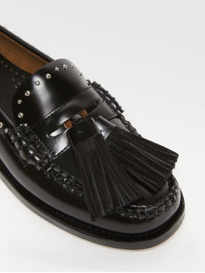Sko | Leather Moccasin with Studs and Tassels - Black