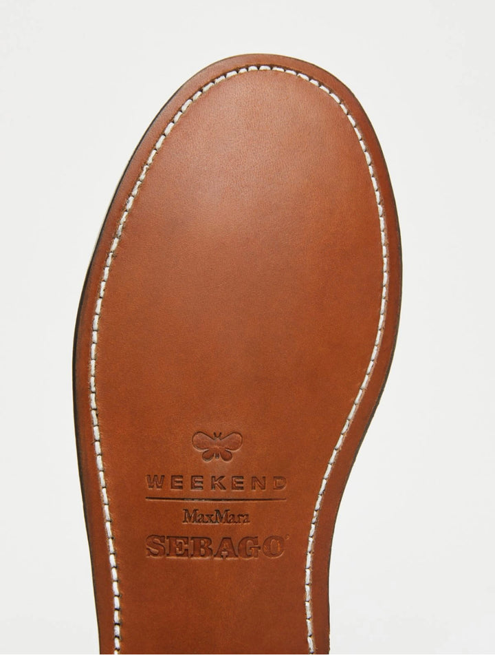 Sko | Leather Moccasin with Studs and Tassels - Black