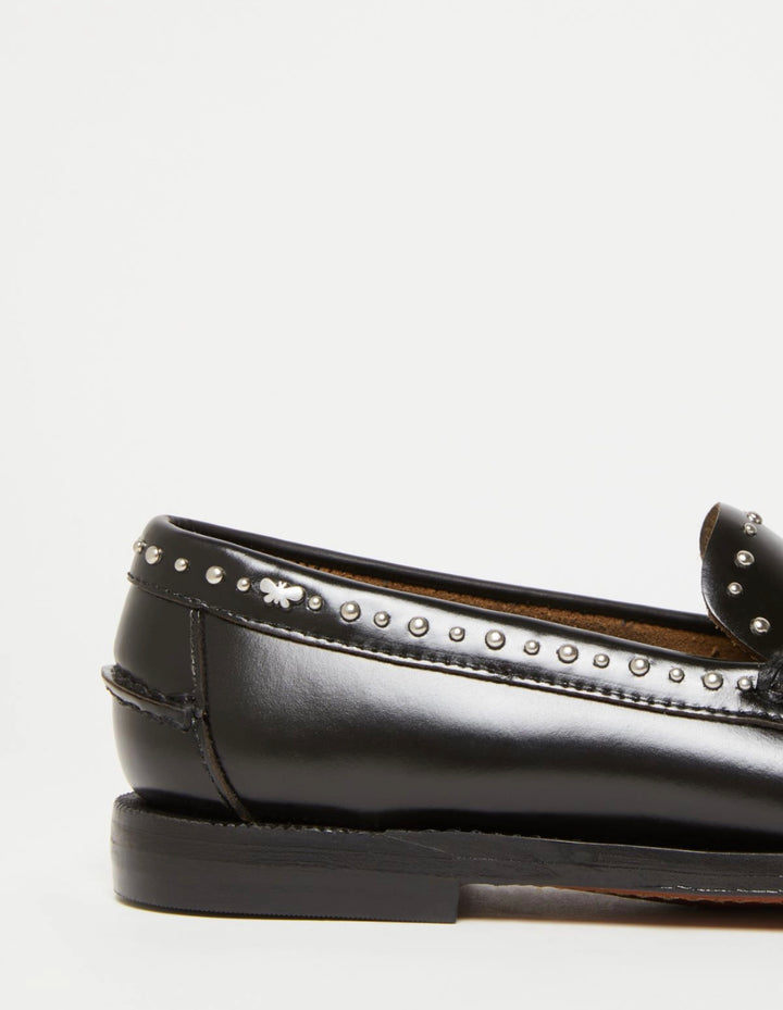 Sko | Leather Moccasin with Studs and Tassels - Black