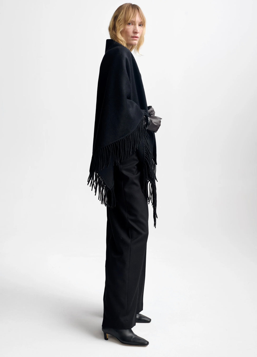 Sjal | Alba Wool Scarf - Black